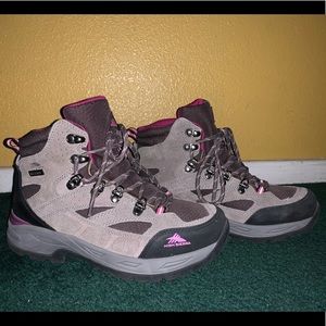 High Sierra Trekker Women Waterproof Hiking Boots